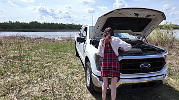 Student pays for roadside assistance