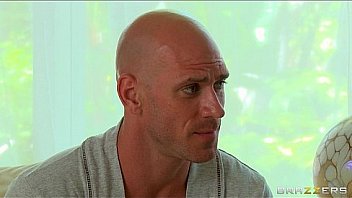 Big tit blonde milf holly tyler gets a sensual massage before sex