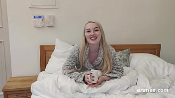 Andy spreads her legs for us