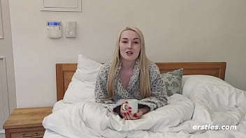 Andy spreads her legs for us