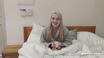 Andy spreads her legs for us