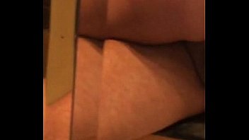 Ninfeta de 18 aninhos sentando no pau