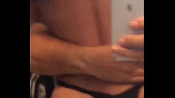 Ninfeta de 18 aninhos sentando no pau