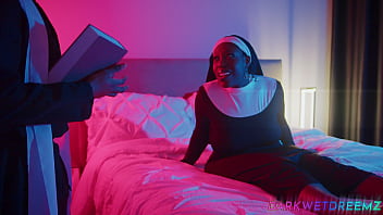 Bbw demon works that pussy on the dick