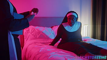 Bbw demon works that pussy on the dick