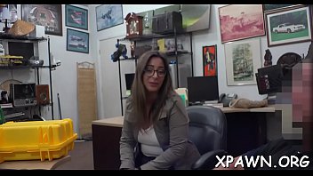 Sex in shop with skank