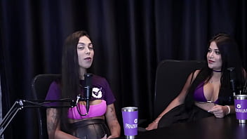 Fica no controle quando não grava com atores todo mês tinha uma safadeza com o gringo e ia sozinha na casa de swing renatinha melo watch sheer red