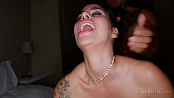 Fiz um menage de sexo selvagem com meus amigos e dei igual uma putinha em cima da luiza