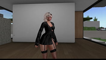 The sad pianist and her girlfriend