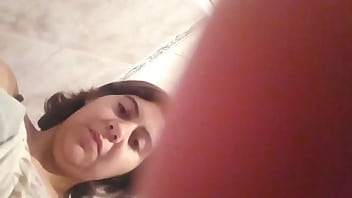 Mostrando mi conchita rojita