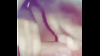 La bella ragazza che sughia il cazzo si lascia ed fare il video