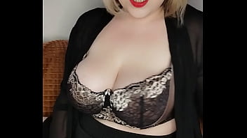 La vidéo complète de 23 minutes ou je me fais détruire les deux trous par ce