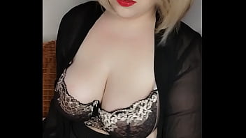 La vidéo complète de 23 minutes ou je me fais détruire les deux trous par ce