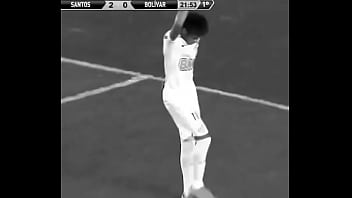 Neymar quebrando tudo