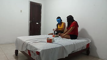 My girlfriend brought her best friend to learn how to give intense blowjobs at home