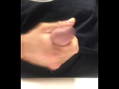 Play MP4 - Jacking off