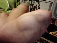 Play MP4 - Nylon feet