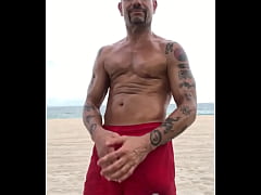 Play MP4 - BEACH BODY BRO