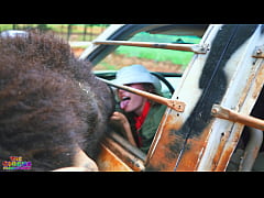 Play MP4 - Ahanu Reed Shows Bae Brattty A Good Time At A Drive Thru Safari