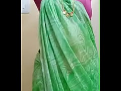 Play MP4 - Let me tease you a little bit