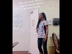 Play MP4 - How do i look in scrubs lol