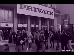 Play MP4 - Report from Venus Berlin Festival 2002