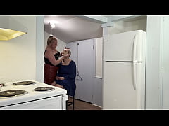 Play MP4 - Sissy Transformation for Girls Night Out