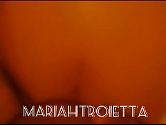 Play MP4 - mariah doggystyle schizzi di sborra sulle chiappe