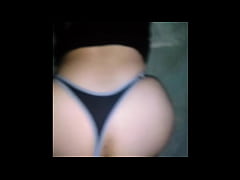 Play MP4 - Le corro la tanguita mientras grabo por webcam