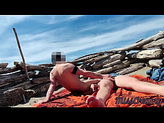 Play MP4 - Fingering wet pussy on public beach and gets caught and interrupted by voyeur - MissCreamy