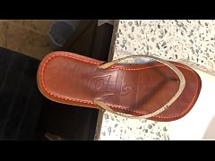 Play MP4 - Neighbours stolen flipflops fun