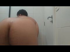 Play MP4 - Tentando rebolar minha bunda para voc&ecirc;s