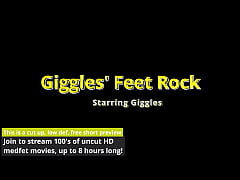 Play MP4 - Giggles' Feet LOVE Rubbing All Over A Giant Hot Rock At The Beach On Beat2FeetCom