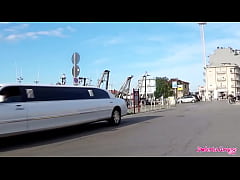 Play MP4 - La limousine di Roberta Farnese ed i due cazzi da scopare