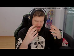 Play MP4 - What If a Loser Gets a Girlfriend &lpar;Confined With Goddesses&rpar;