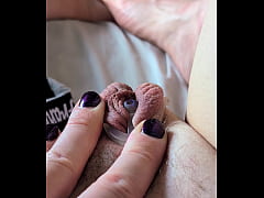 Play MP4 - Clipp'd Trans Girl Gets An Orgasm From Nipple Play