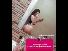 Play MP4 - Nena en tanga