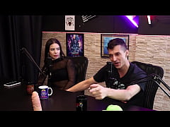 Play MP4 - Gostosa mostra a bunda e ele deseja ver sua mulher dando pra outro homem - Dieni Ga&uacute;cha e Pedro Albuquerque