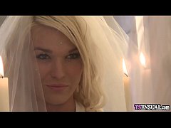 Play MP4 - Blonde wife shemale fucked at a honeymoon by a husband