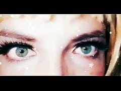 Play MP4 - de quem s&atilde;o esses olhos de menina&quest;