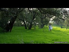 Play MP4 - Happy and hairy Jade Nile under the Sun