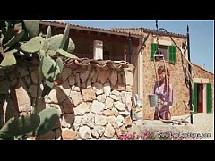 Play MP4 - Lesbian Friends Make Love Outdoor