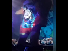 Play MP4 - The Naked DJ - The Song