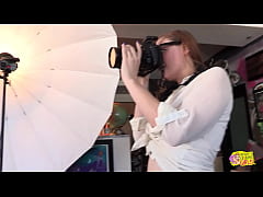 Play MP4 - Two hot babes get extremely horny during a naked photo shoot