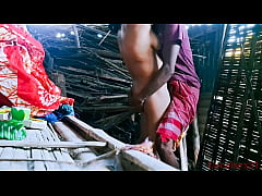 Play MP4 - Bhabhi ki chupke se chudai outdoor fuck local bhabhi &lpar; Official Video By Localsex31&rpar;