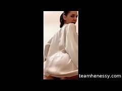 Play MP4 - Naughty Henessy plays with the toy and fingers her asshole