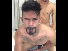 Play MP4 - NOVINHO ME PEGOU DE QUATRO E METEU COM FOR&Ccedil;A NO MEU CU