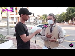 Play MP4 - El circo de la calle en su esplendor&period; Vida x arte