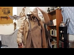 Play MP4 - Sexy silly apocalypse dance by Max Shenanigans