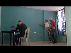 Play MP4 - stepmother ends up fucking her stepson while his friend is on the computer